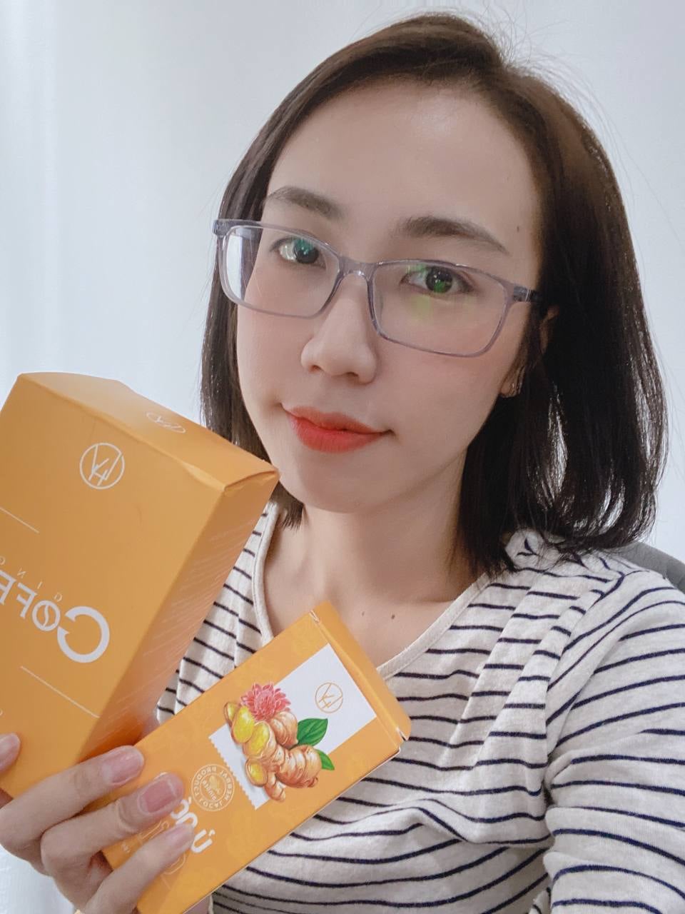 Khách hàng sử dụng Cà phê Gừng Giảm Cân